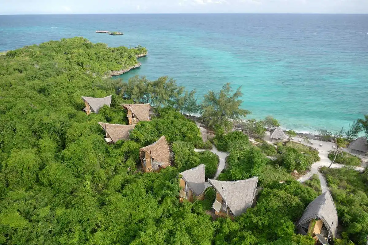 7 Days Tanzania Bush to Beach Safari