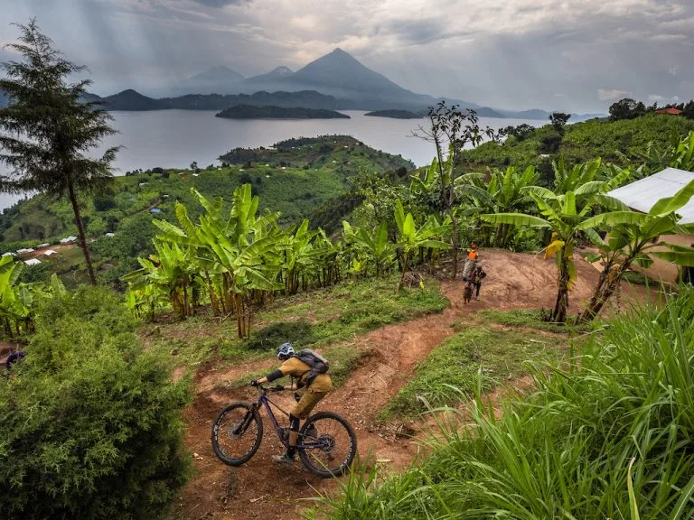 Cycling tours around Lake Bunyonyi