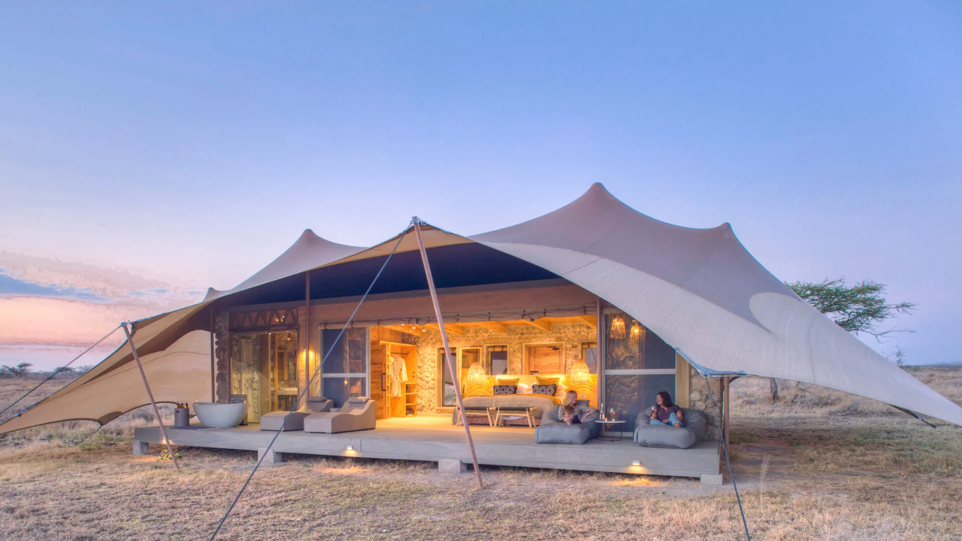 Namiri Plains Camp