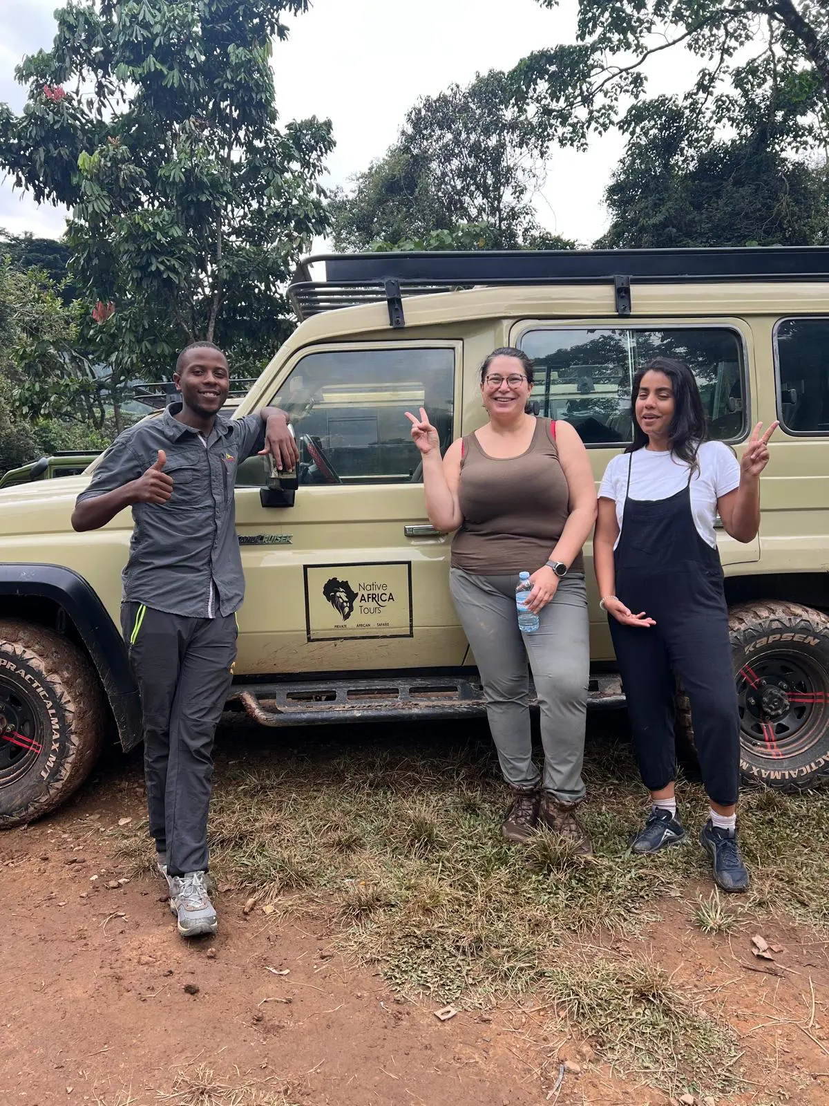 Why choose Uganda over Rwanda for a safari with mountain gorillas and wildlife